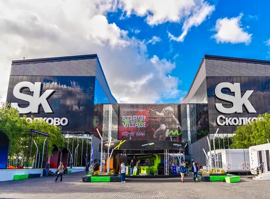 Айдентика и застройка технофестиваля Startup Village 2026